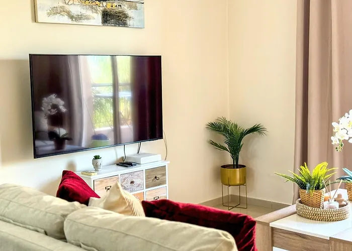 Comfy 1 Bed Apartment, Great Location 200mbps Wifi Daire Pafos