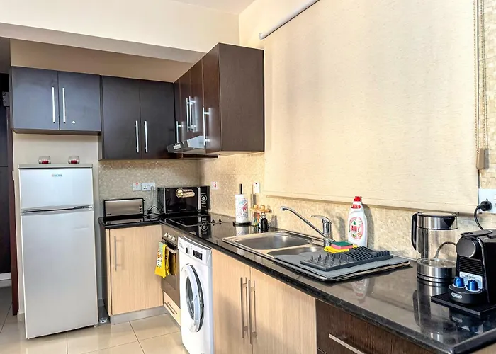 Comfy 1 Bed Apartment, Great Location 200mbps Wifi Paphos